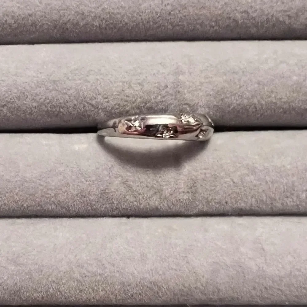 NEW Silver Tone Diamond Crystal Ring